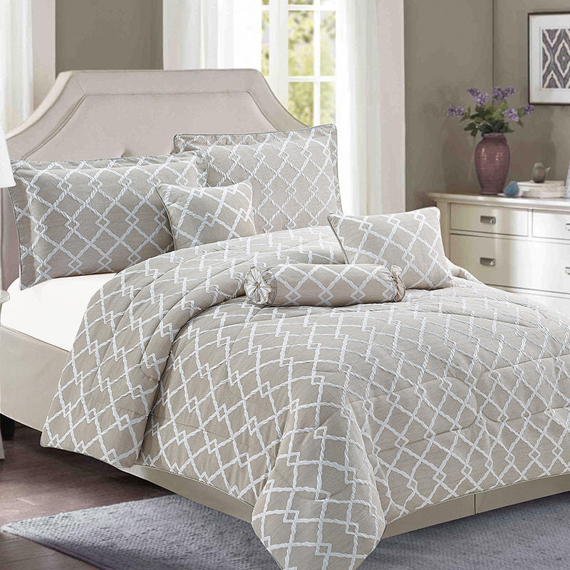 Lx01-SOPHIA Beige Jacquard Comforter