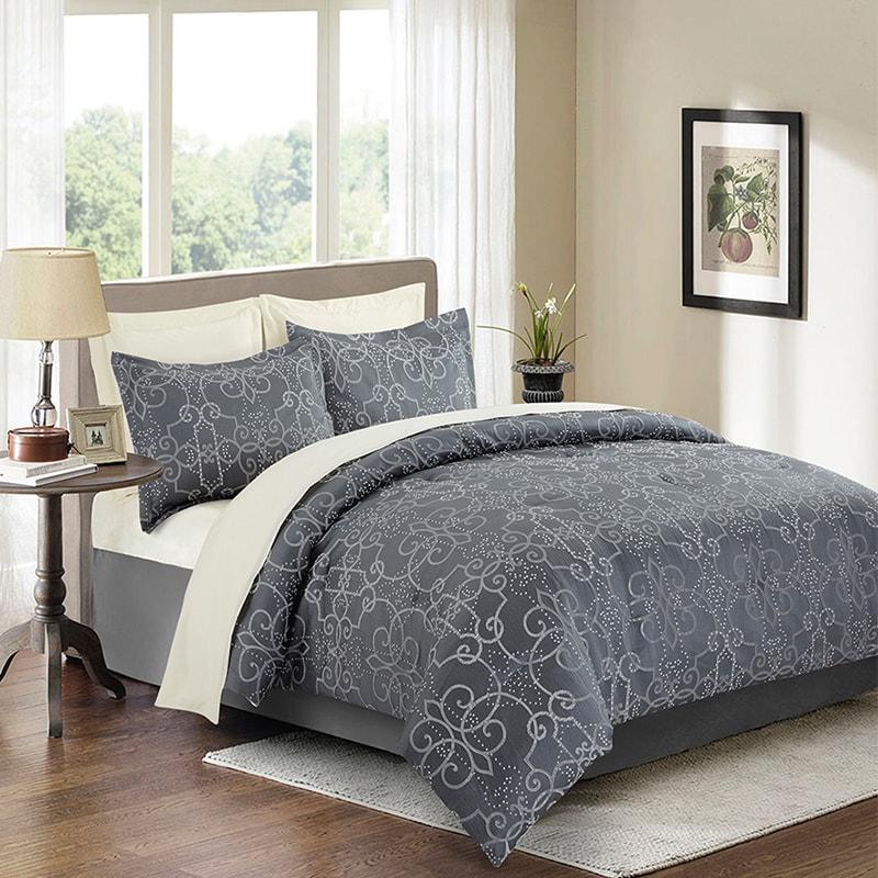 Sandy Black Gray Jacquard Comforter