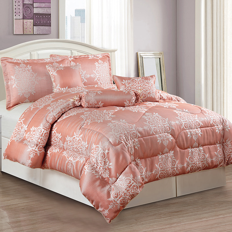 Tina Crystal Lamp Jacquard Comforter